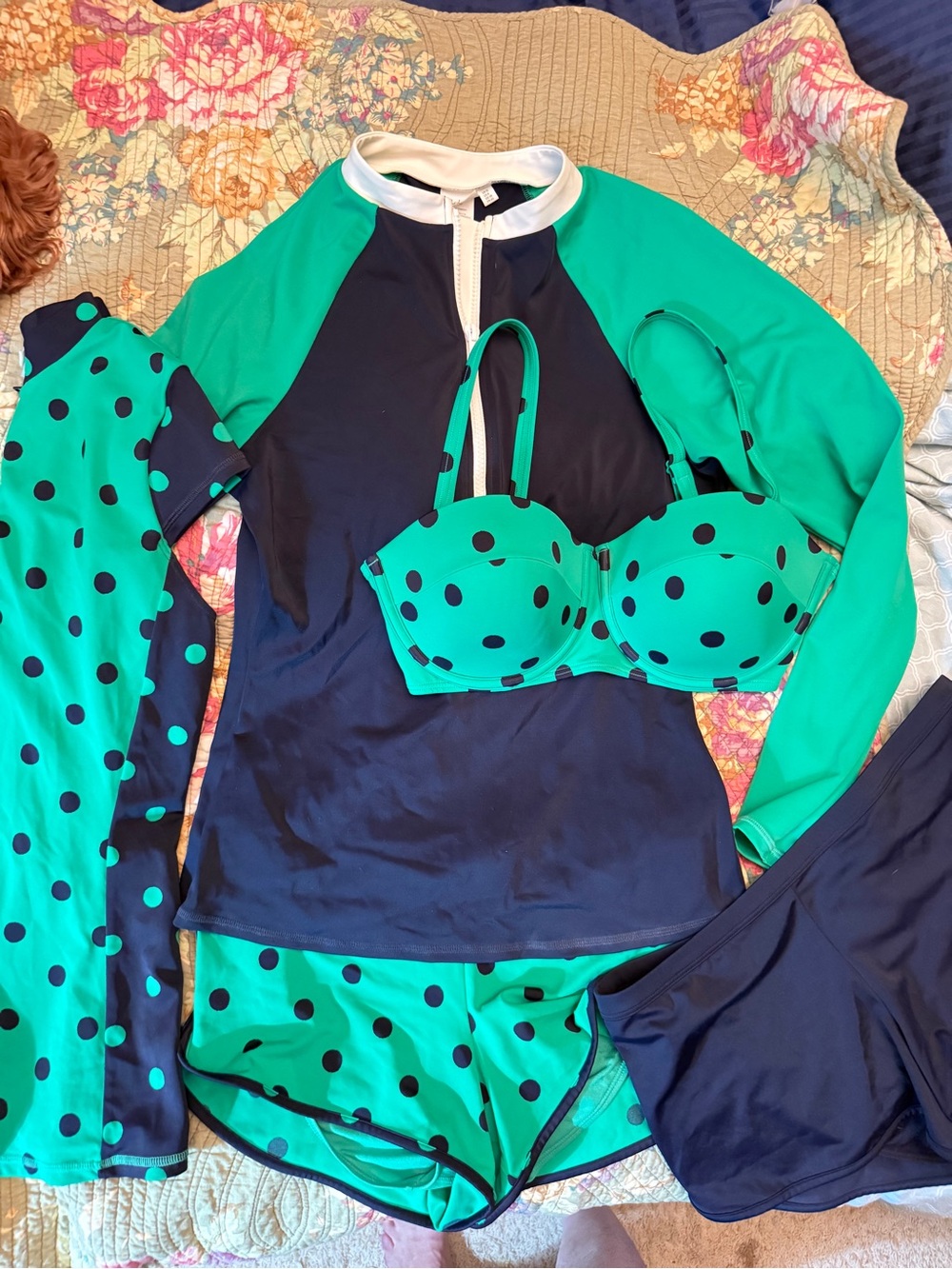 Boden Swim Set Polka Dot Balconette 34DD Top, 2 bottoms, Green Navy+2 rashguards